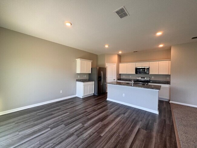 Building Photo - 4 Bed/3 Bath/2 Car Garage New Construction...
