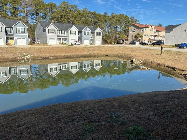 Building Photo - FORMER MODEL townhome at Villa Grande community