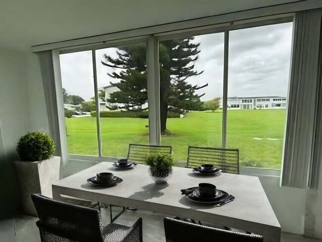 Building Photo - 125 Westbury Cir