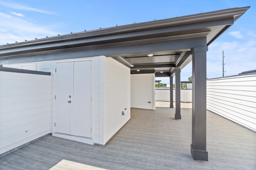 Building Photo - 1028 Robert Smalls Way