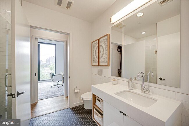 Building Photo - 57 N St NW