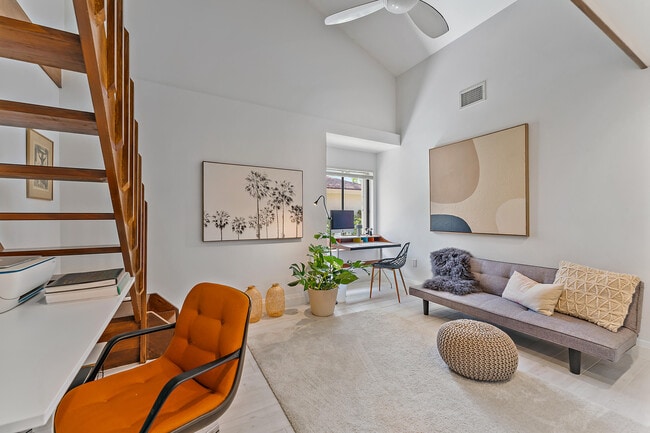 Building Photo - 125 Harbourside Cir