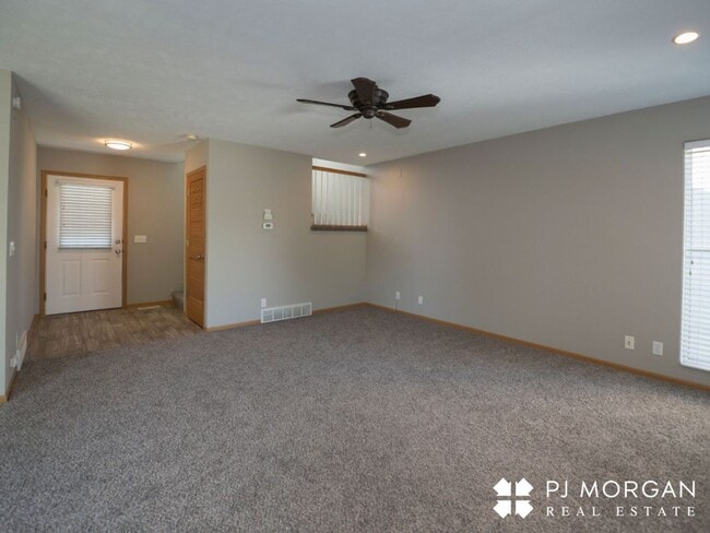 Building Photo - 14512 Fowler Ave