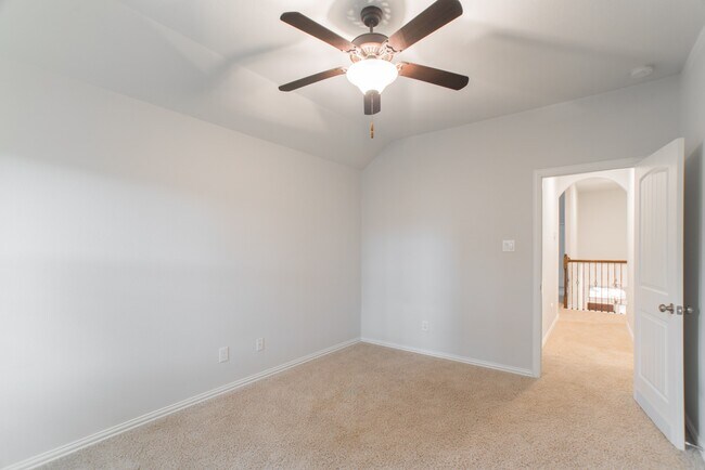 Building Photo - 11 Sawbridge Cir