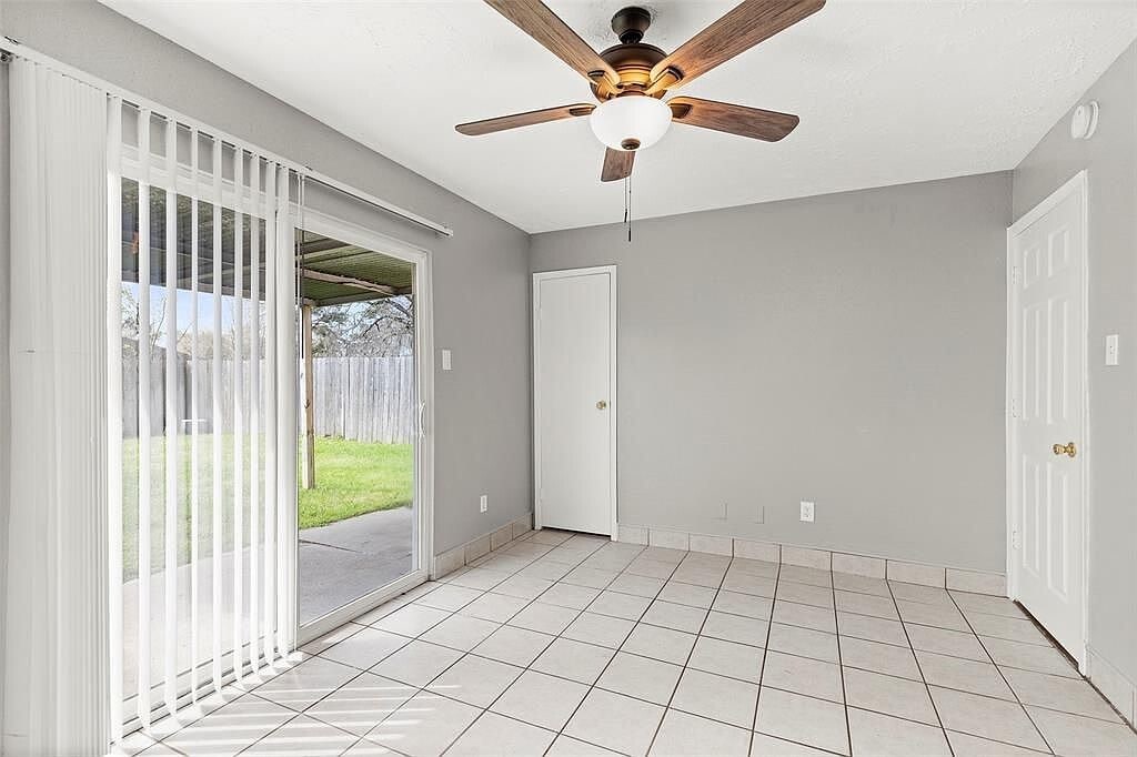 Master Bedroom - 5406 Rivergate Dr