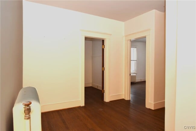 Building Photo - 2318 Genesee St