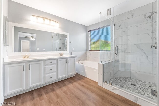 Building Photo - 9477 Perennial View Ave