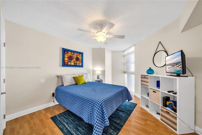 Building Photo - 6301 Collins Ave