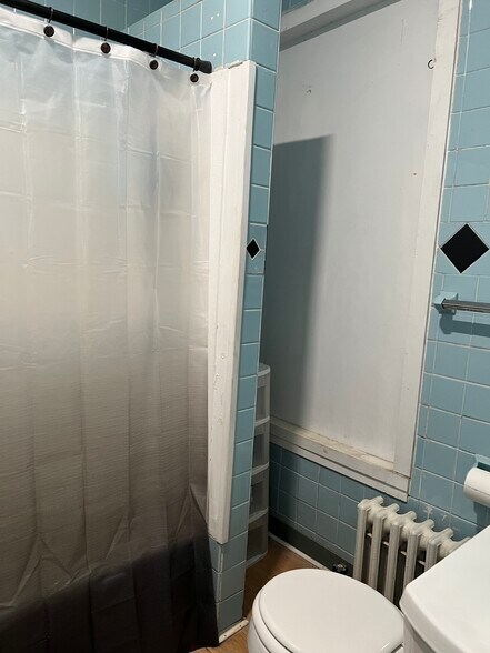 Building Photo - 39 S Main St