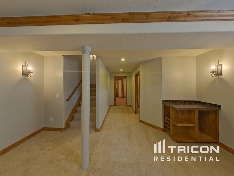 Building Photo - 4329 Centerville Dr