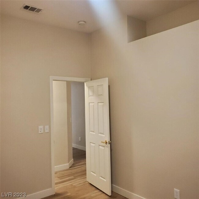 Building Photo - 5316 Rim View Ln