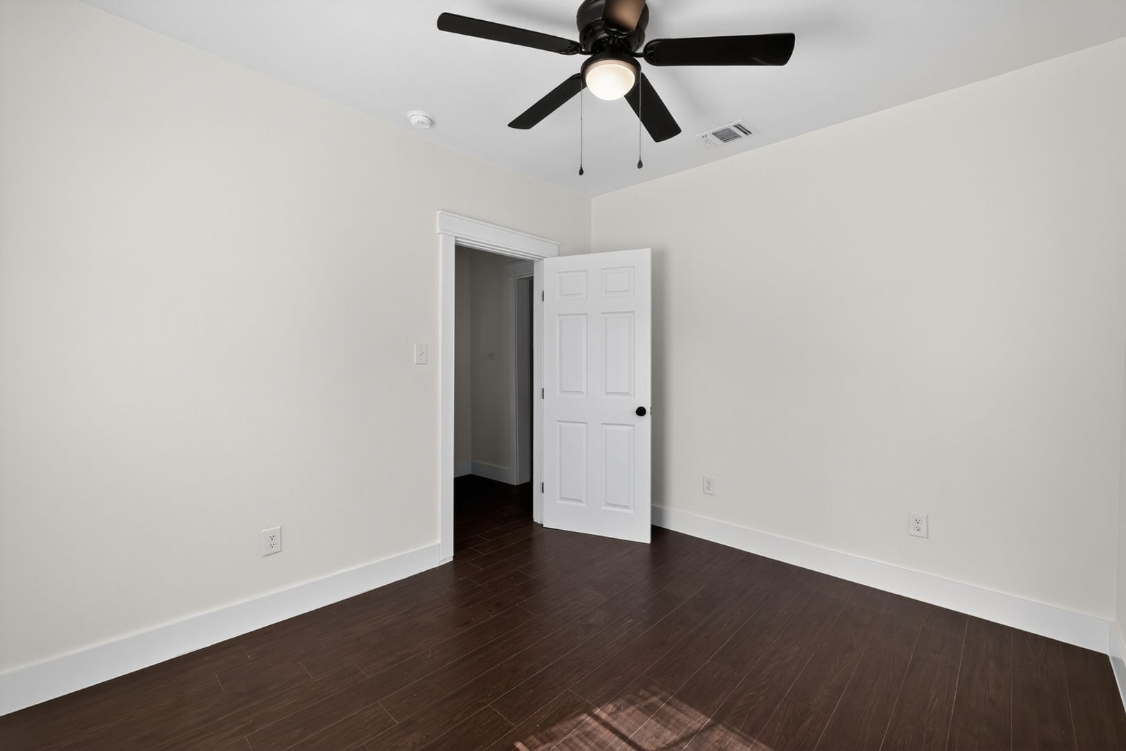 Building Photo - 427 Floyd Ave