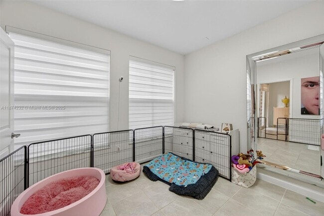 Building Photo - 26437 SW 149th Ave