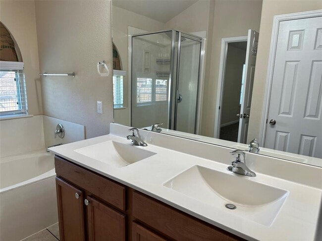 Building Photo - 401 Tula Trail