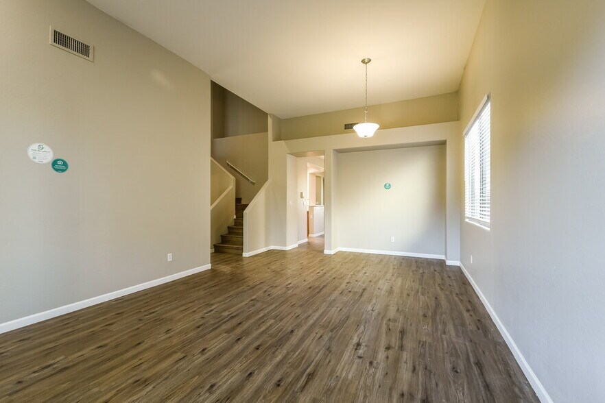 Building Photo - 39520 N Hillerman Way