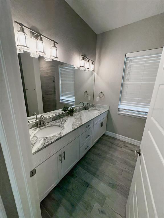 Building Photo - 14377 Overlook Ave