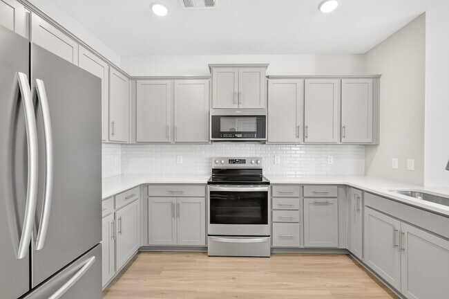 Building Photo - 182 Oasis Dr