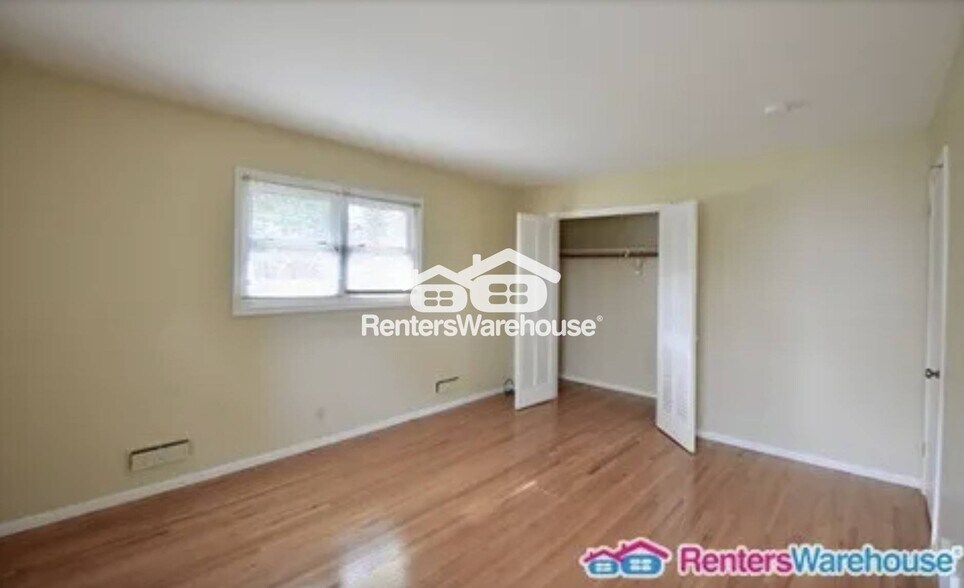 Building Photo - 6625 Brittany Rd