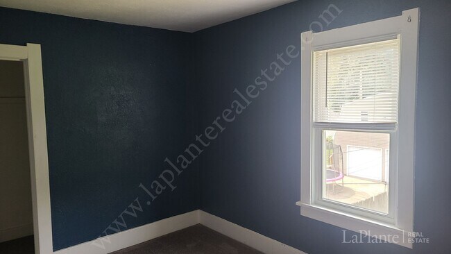 Building Photo - East Toledo Home for Rent