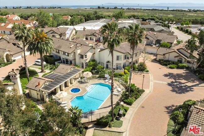 Building Photo - 1256 Cravens Ln