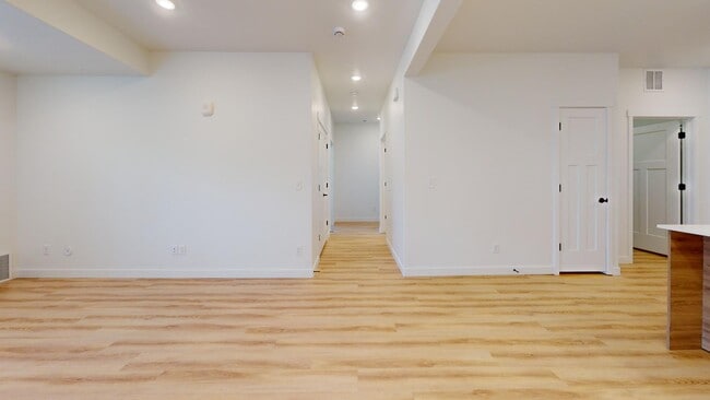 Building Photo - 1108 W 250 S