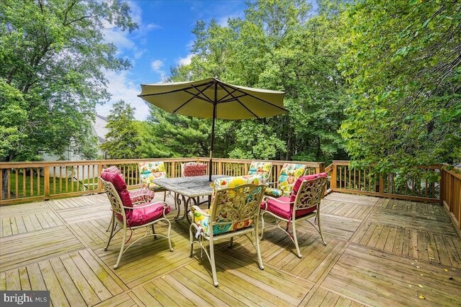 Building Photo - 9708 Locust Hill Dr