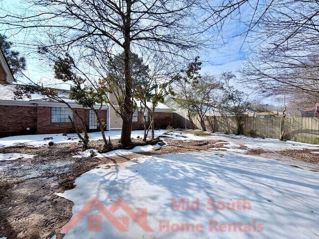 Building Photo - 7288 Hollorn Ln