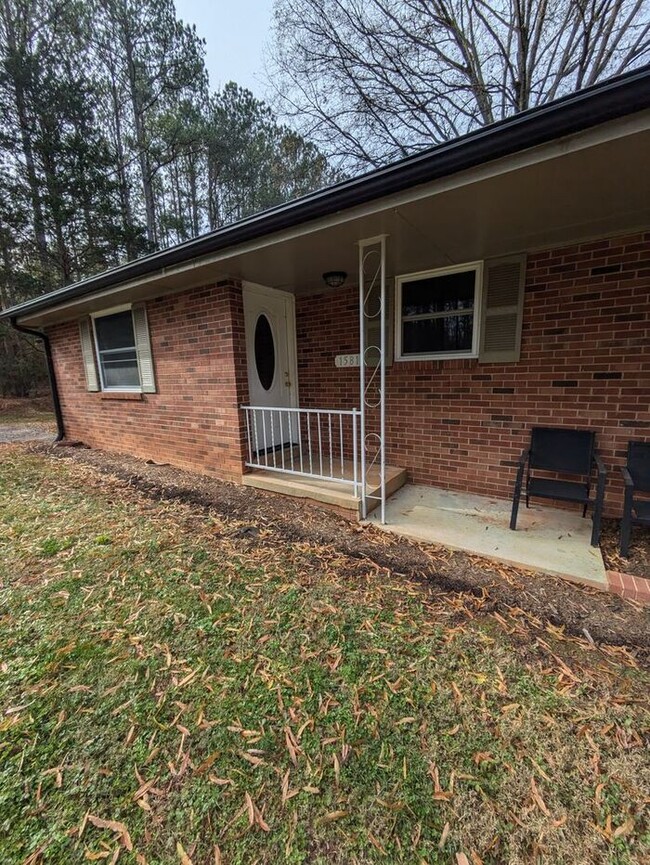 Primary Photo - 2BD/1BA Unit in Hickory