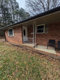 Building Photo - 2BD/1BA Unit in Hickory