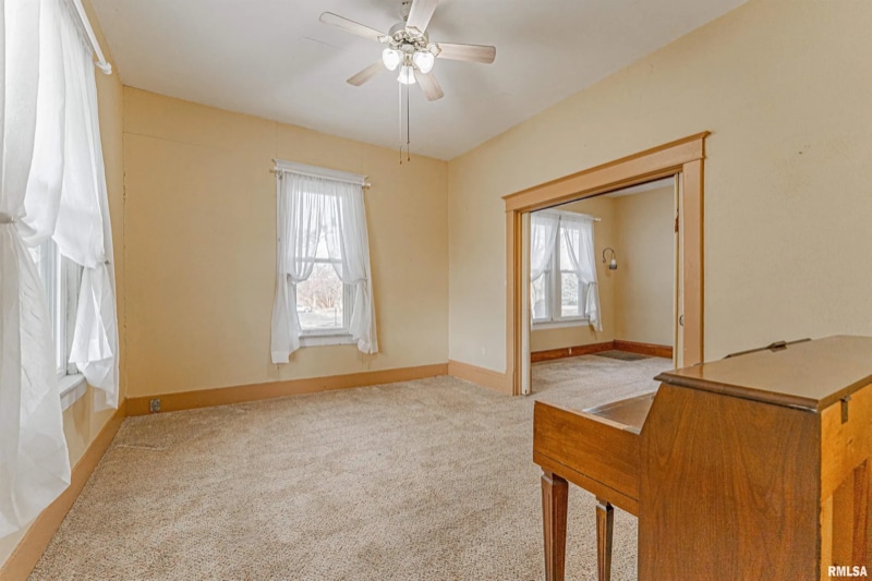 Building Photo - 130 5th St