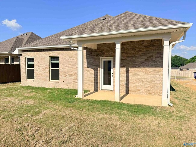 Building Photo - 16541 Aspen Ln