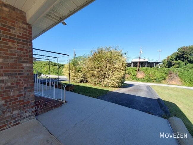 Building Photo - 3 Balfer Ct