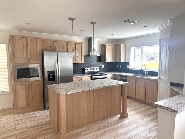 Building Photo - 10787 SW 30th Ct