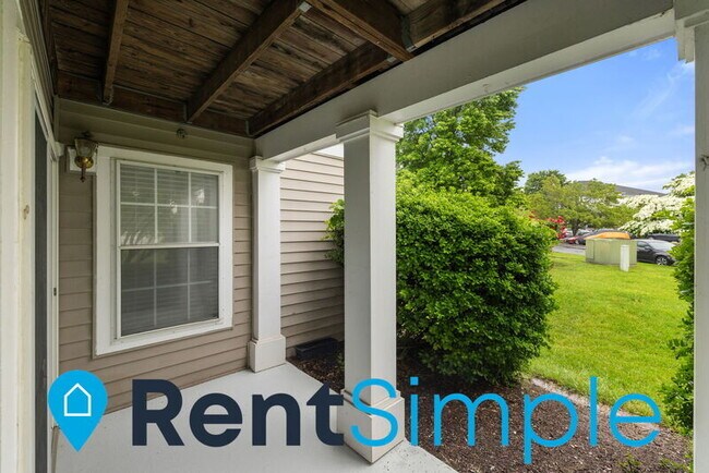 Building Photo - 8075 Lacy Dr