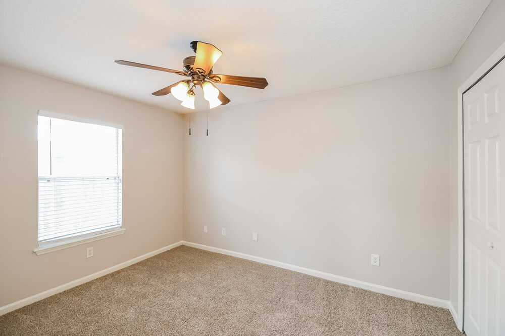Building Photo - 3382 Westfield Dr