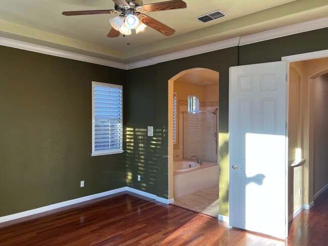 Building Photo - Breath-Taking Natomas 4/3 (Exclusive Private Community) - Golf Course!