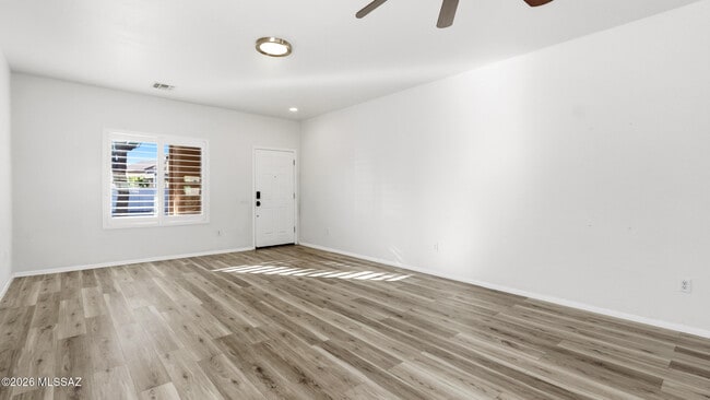 Building Photo - 33915 S Colony Dr