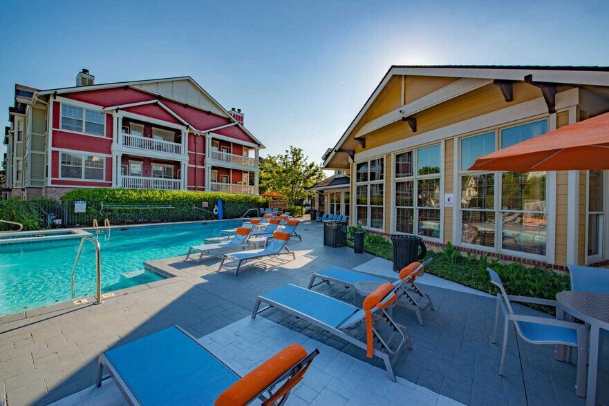 The Drexel at Oakley 3827 Paxton Ave Cincinnati OH 45209 Apartment