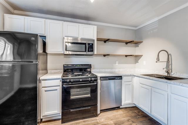 Primary Photo - 1505 W Lovers Ln