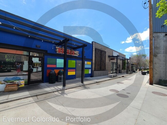 Building Photo - 2 br, 1 bath House - 1940 W 32nd Ave Apt 203