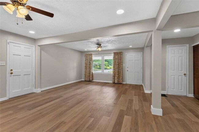 Building Photo - 3769 Amber Rd NW