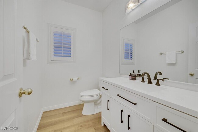 Building Photo - 1058 Silver Stone Way