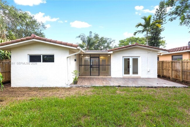 Building Photo - 5770 SW 55th St
