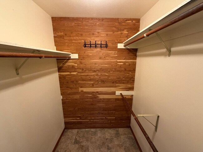 Building Photo - 608 Hope Terrace Ct