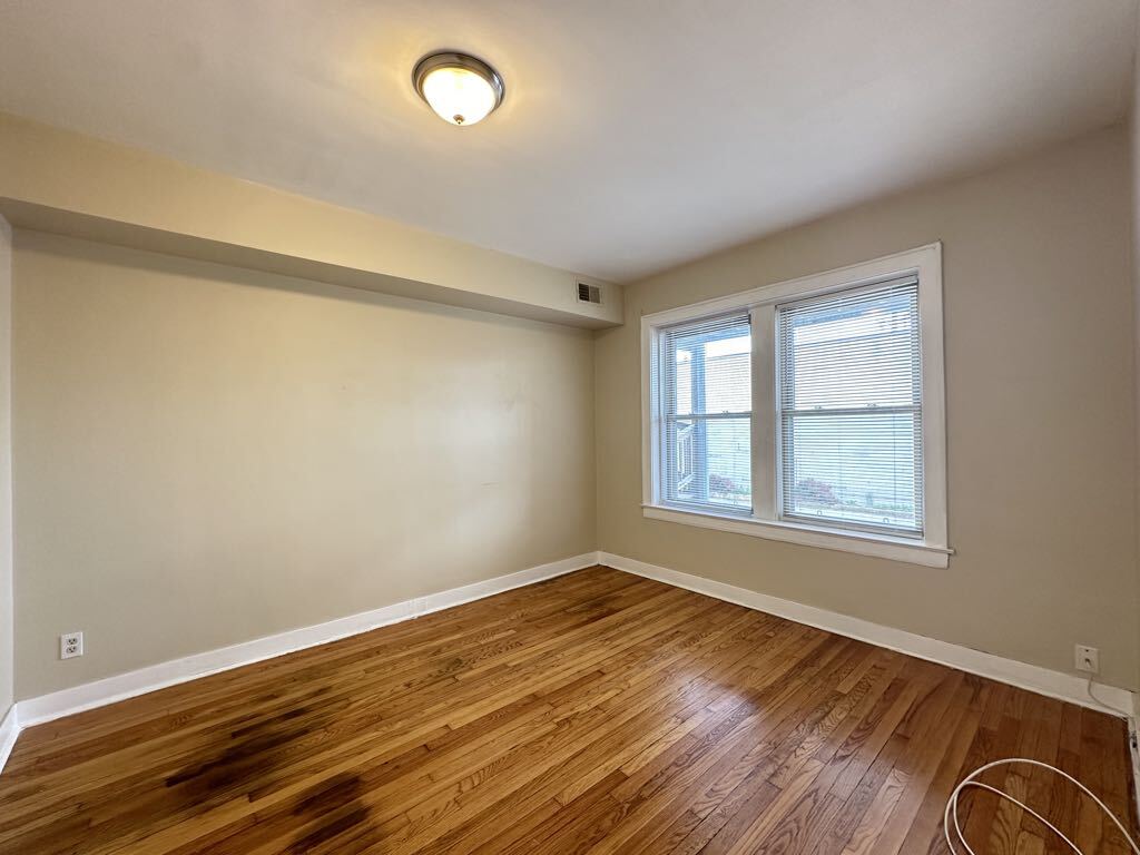 Building Photo - 4407 N Keystone Ave