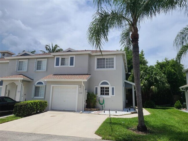 Building Photo - 1427 SW 48th Terrace