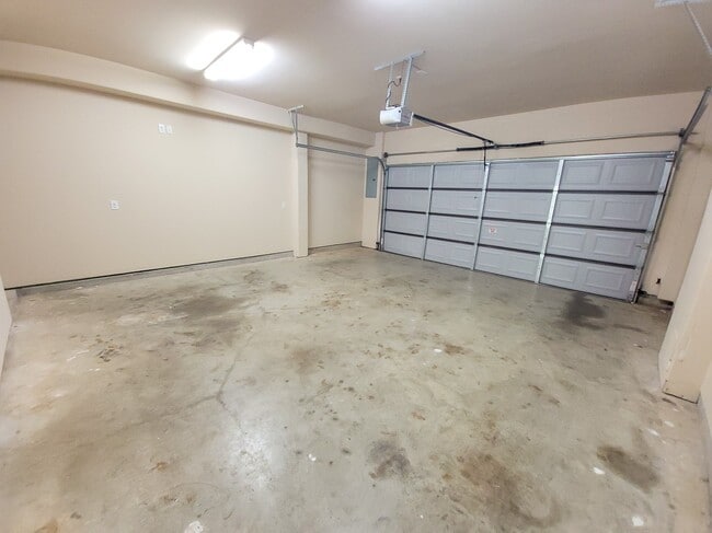 Building Photo - 136 Bolero Way