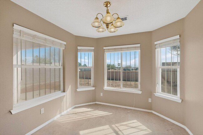 Building Photo - West Side 2/story 3 Bedroom 2.5 Bath 1605/sf 2/CG