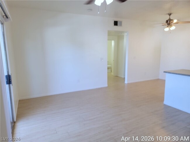 Building Photo - 5650 E Sahara Ave