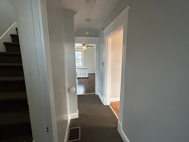 Building Photo - Cozy Duplex in Cheviot